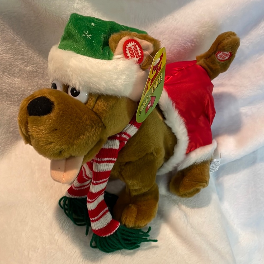 2004 Christmas Scooby Doo Sings&Farts When Tail is Squeezed! Works GreatW/Tags!